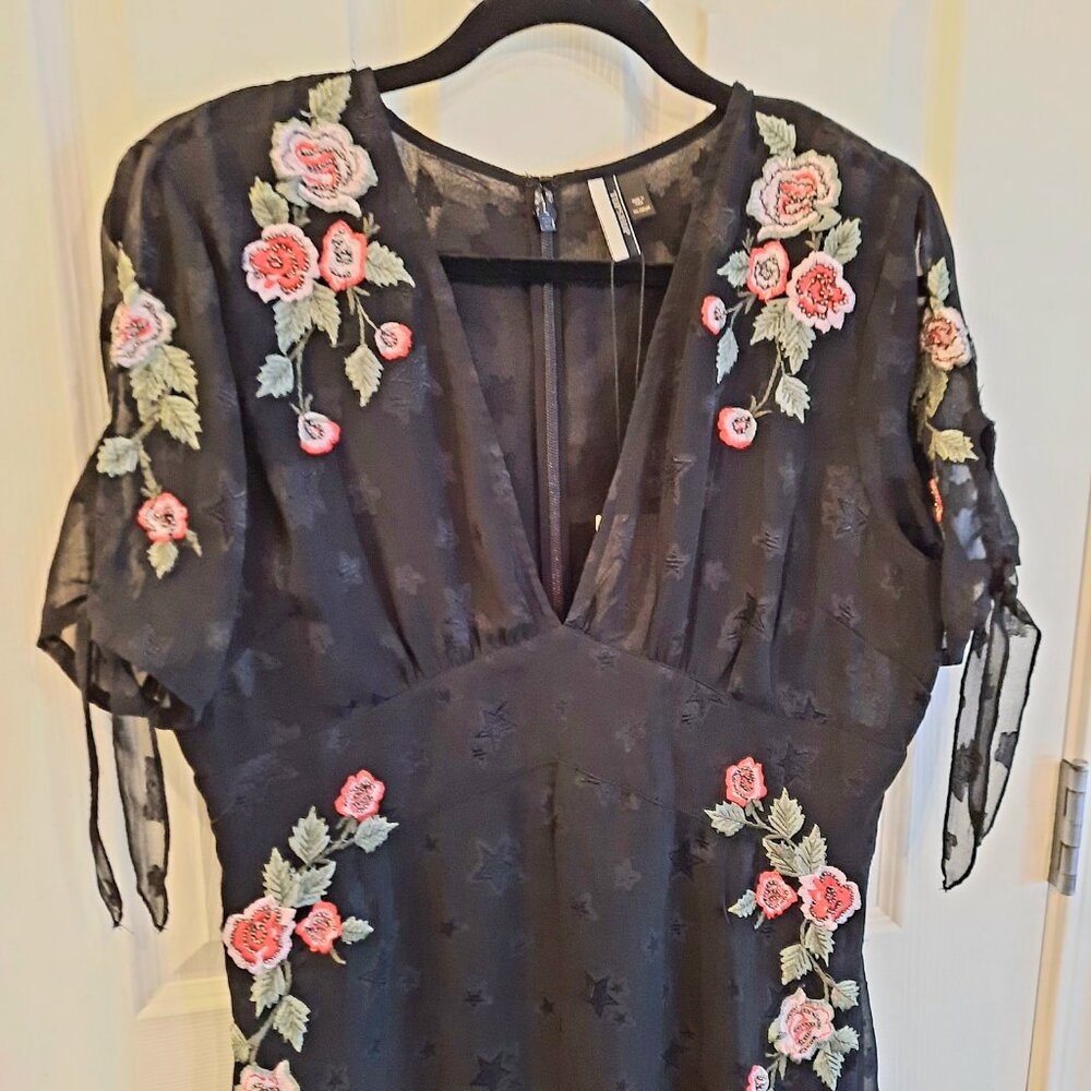 NEW Topshop Patterned Black V-Neck Sheer Midi Dress with Embroidery, Size 12